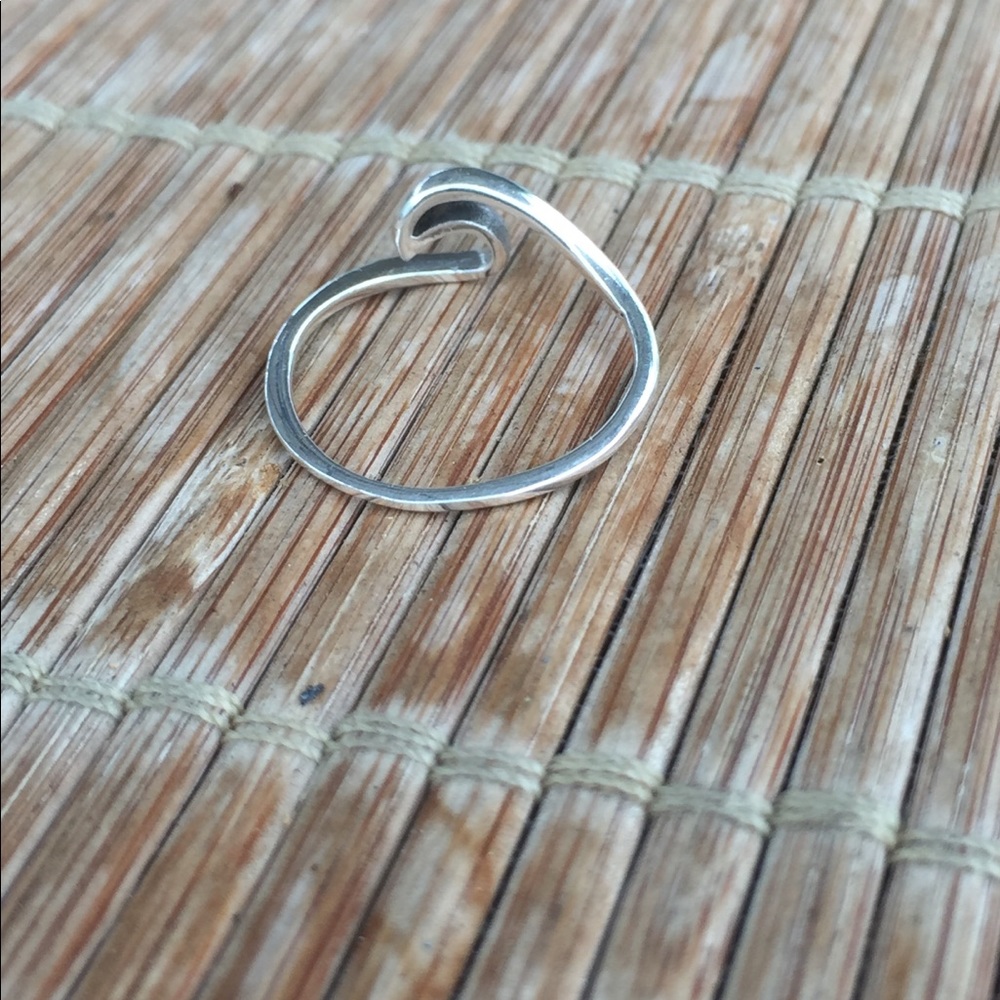 SOLD! Wave Thumb Stacking Ring 925 Sterling Silver - Picture 3 of 4
